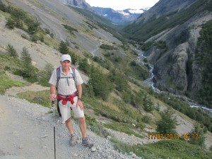On the track to the main attraction - the three towers (Torres)